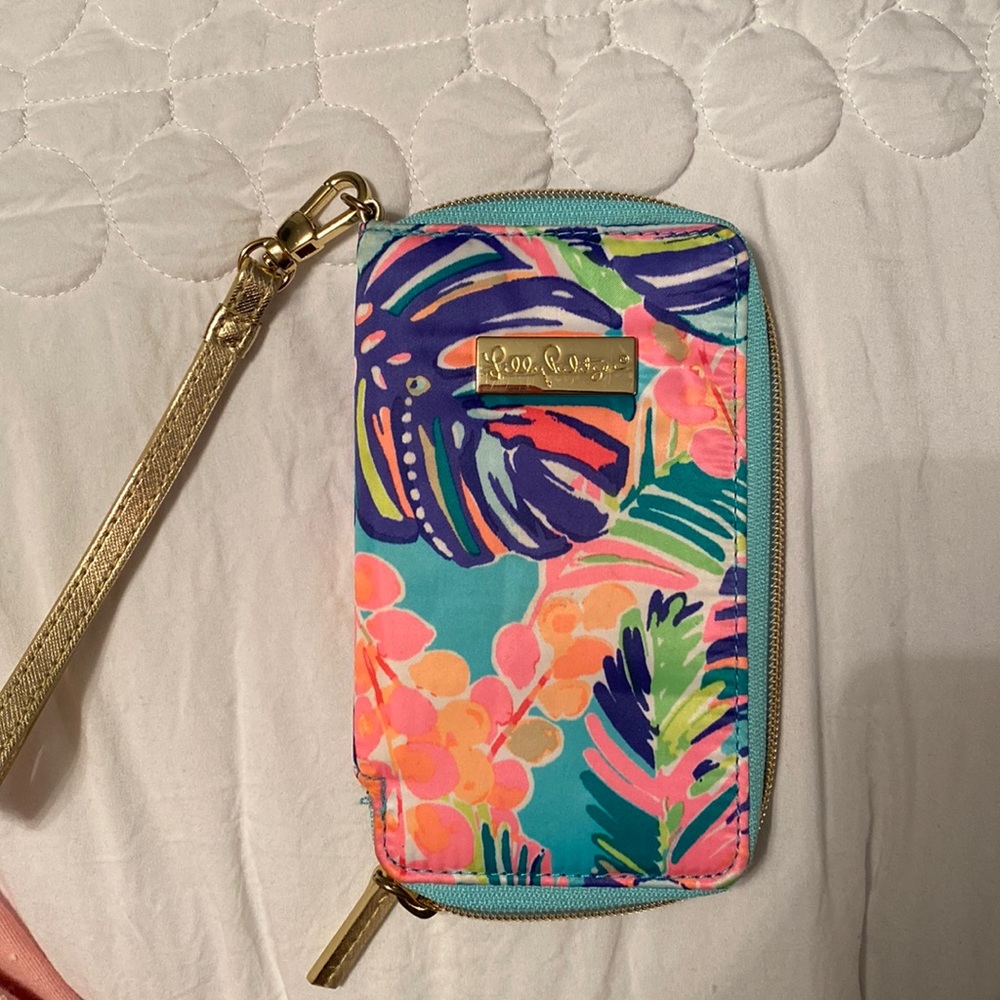 Lilly Pulitzer wristlet